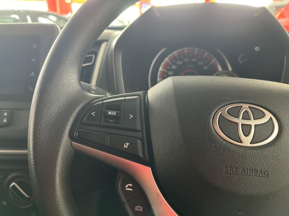 Toyota Vitz 1.0 Xr Amt