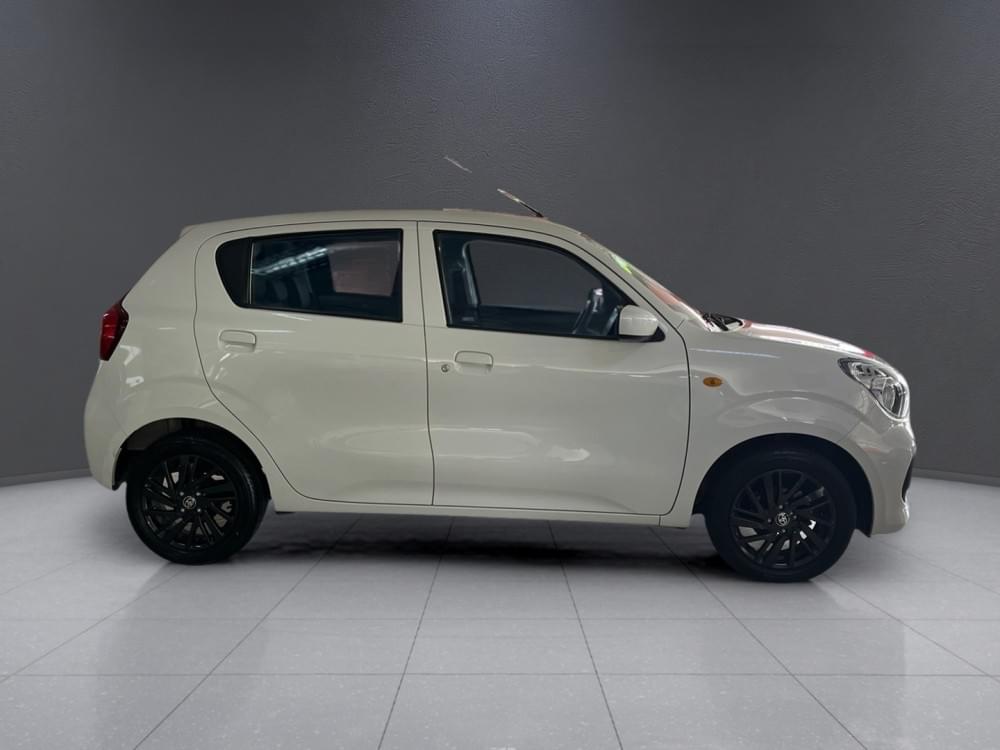 Toyota Vitz 1.0 Xr Amt