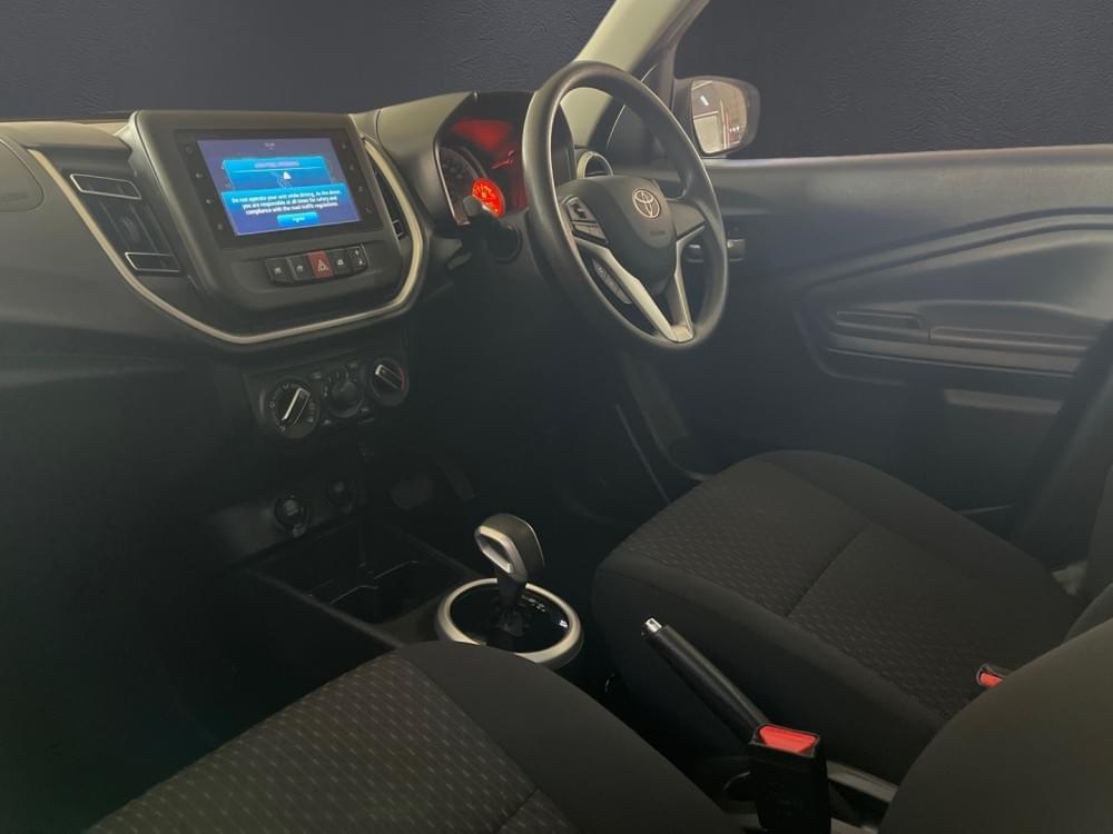 Toyota Vitz 1.0 Xr Amt