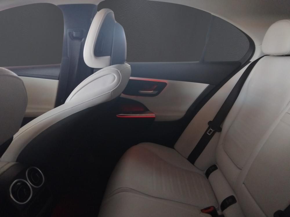 Mercedes Benz C-Class Sedan 220D