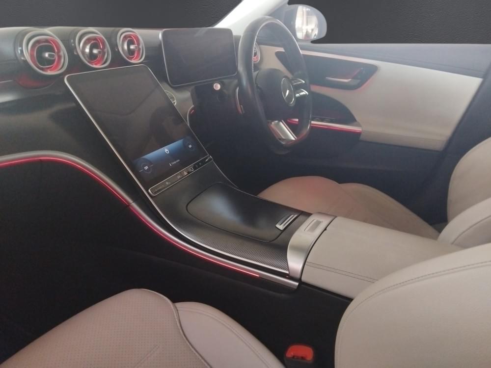 Mercedes Benz C-Class Sedan 220D