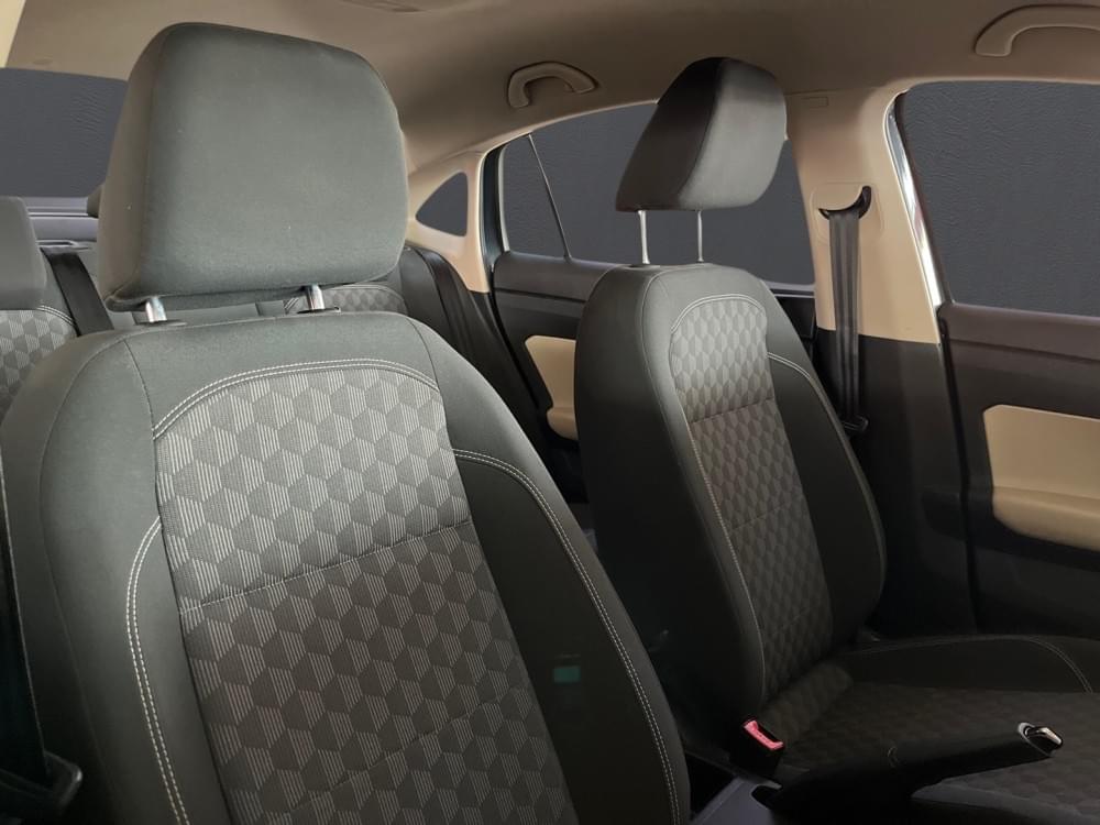 Volkswagen Polo Sedan 1.6 Tiptronic