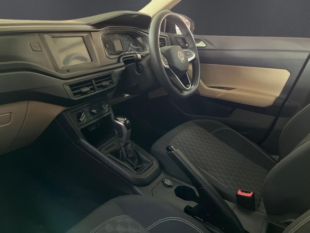 Volkswagen Polo Sedan 1.6 Tiptronic