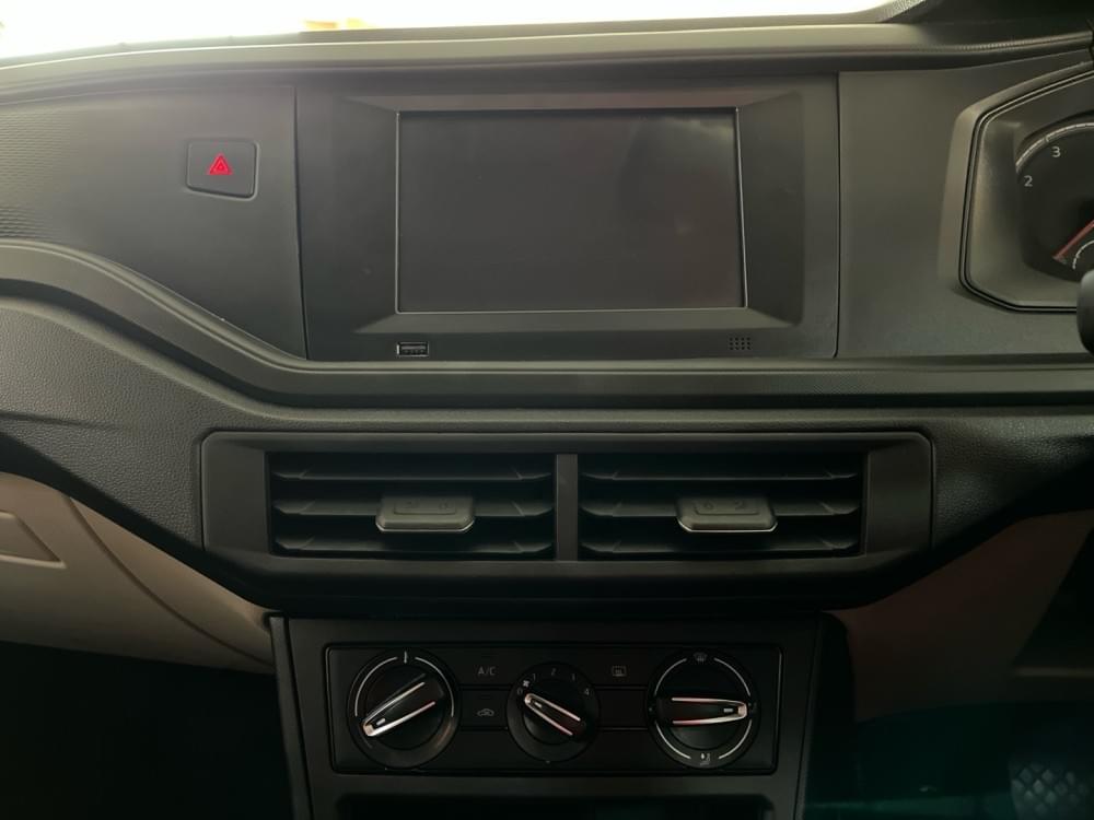 Volkswagen Polo Sedan 1.6 Tiptronic