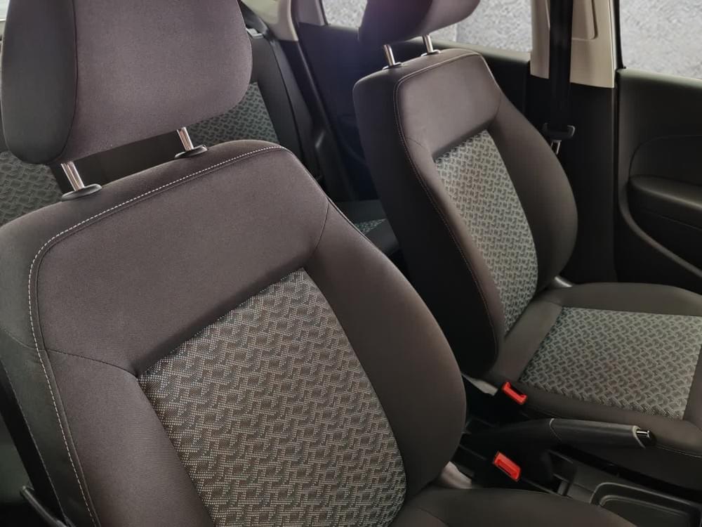 Volkswagen Polo Vivo Hatch 1.6 Life Tipt