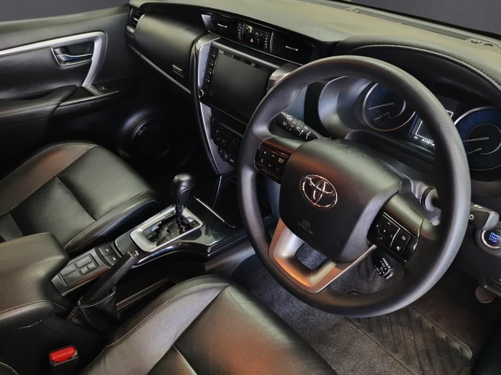 Toyota Fortuner 2.4 Gd-6 Rb 6At
