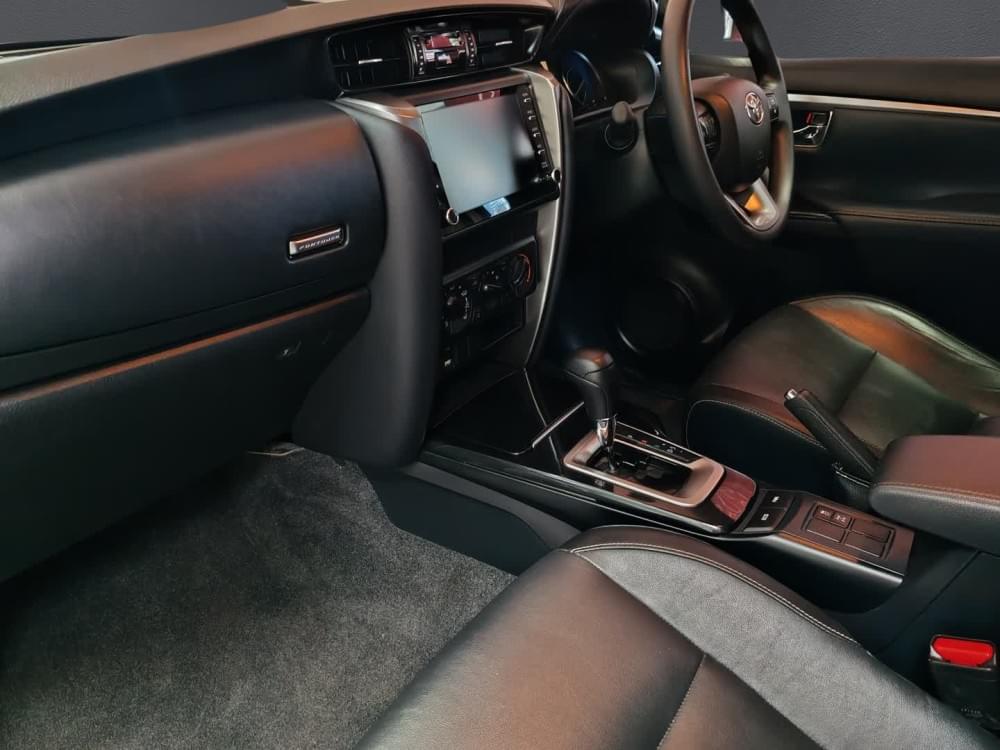 Toyota N/A 2.4 Gd-6 Rb 6At