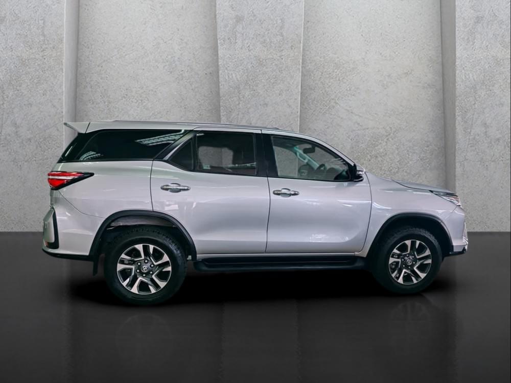 Toyota Fortuner 2.4 Gd-6 4X4 6At