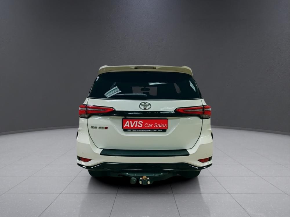 Toyota Fortuner 2.8 Gd-6 Rb At
