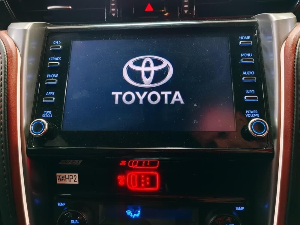 Toyota Fortuner 2.8 Gd-6 Rb At