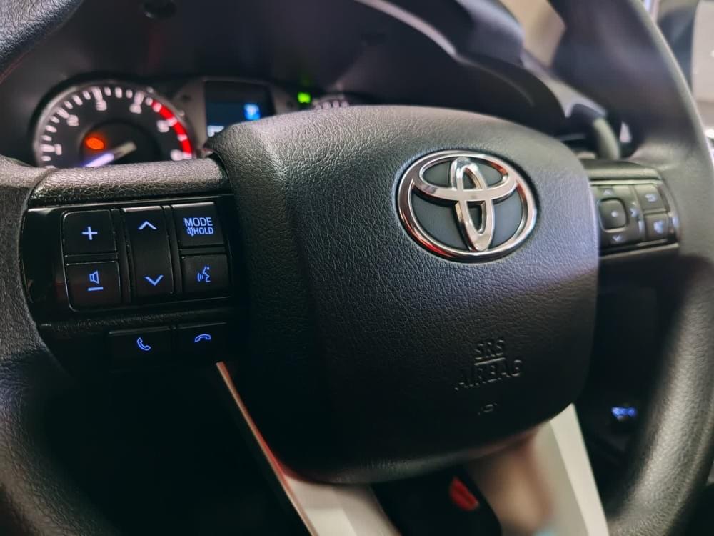 Toyota N/A 2.4 Gd-6 Raider D Cab At