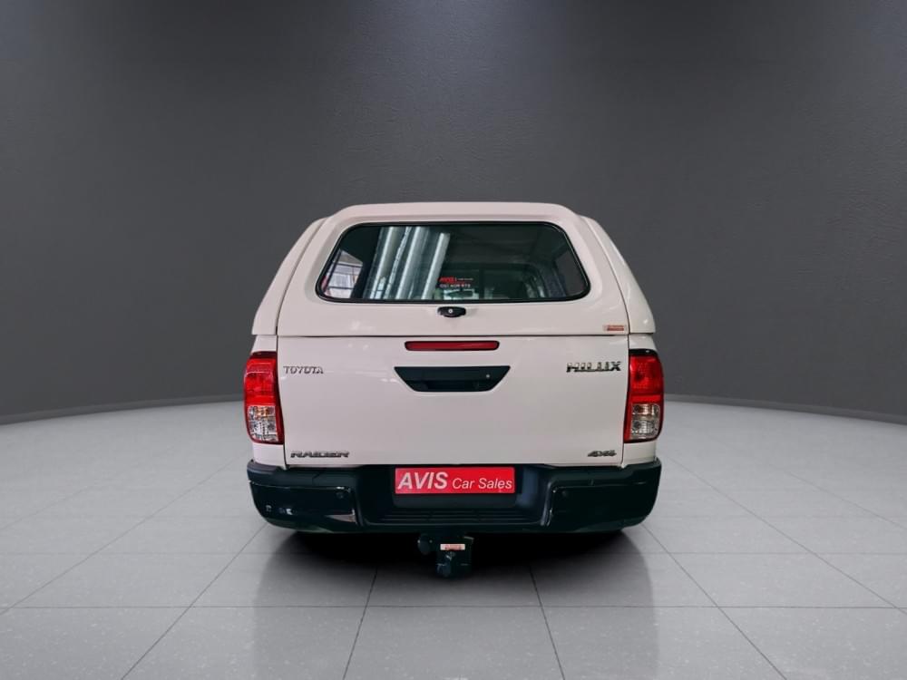 Toyota Hilux 2.4 Gd-6 Raider 4X4 6At