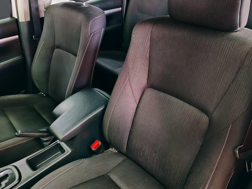 Toyota Hilux 2.4 Gd-6 Raider 4X4 6At