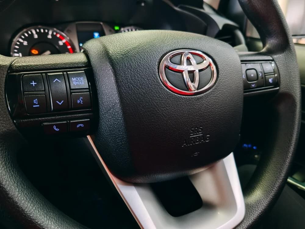 Toyota Hilux 2.4 Gd-6 Raider 4X4 6At