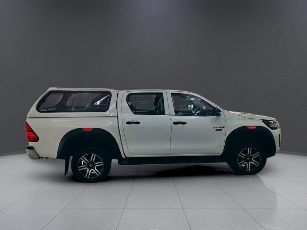 Toyota Hilux 2.4 Gd-6 Raider 4X4 At D Cab