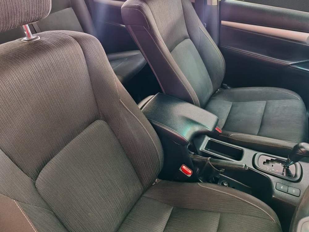 Toyota Hilux 2.4 Gd-6 Raider 4X4 At D Cab