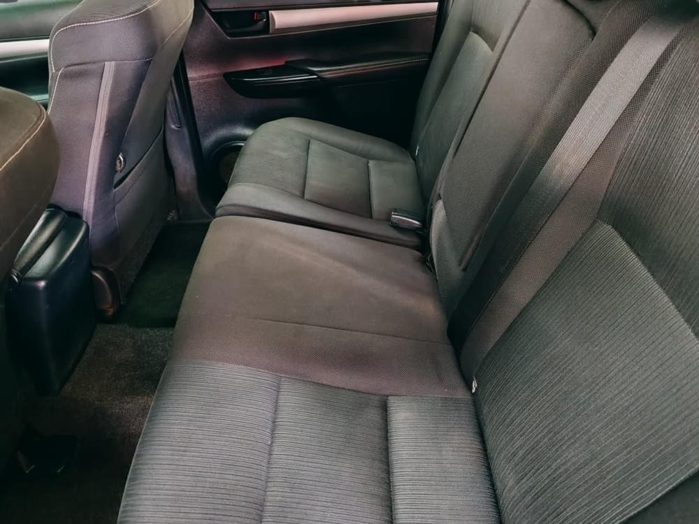 Toyota Hilux 2.4 Gd-6 Raider 4X4 At D Cab