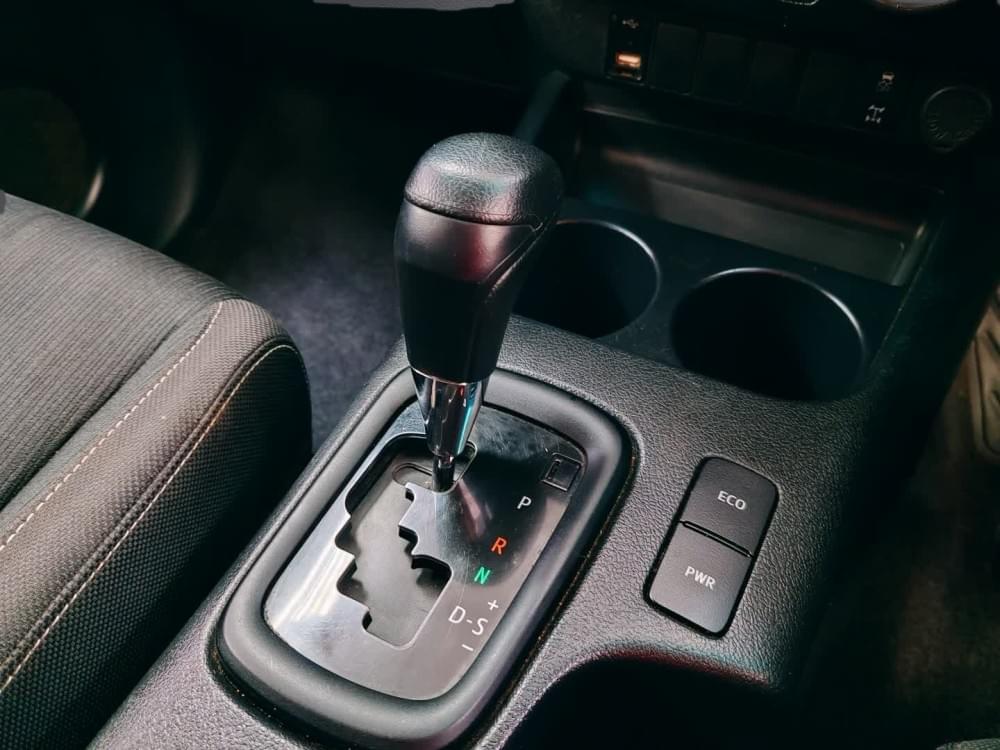 Toyota Hilux 2.4 Gd-6 Raider 4X4 At D Cab