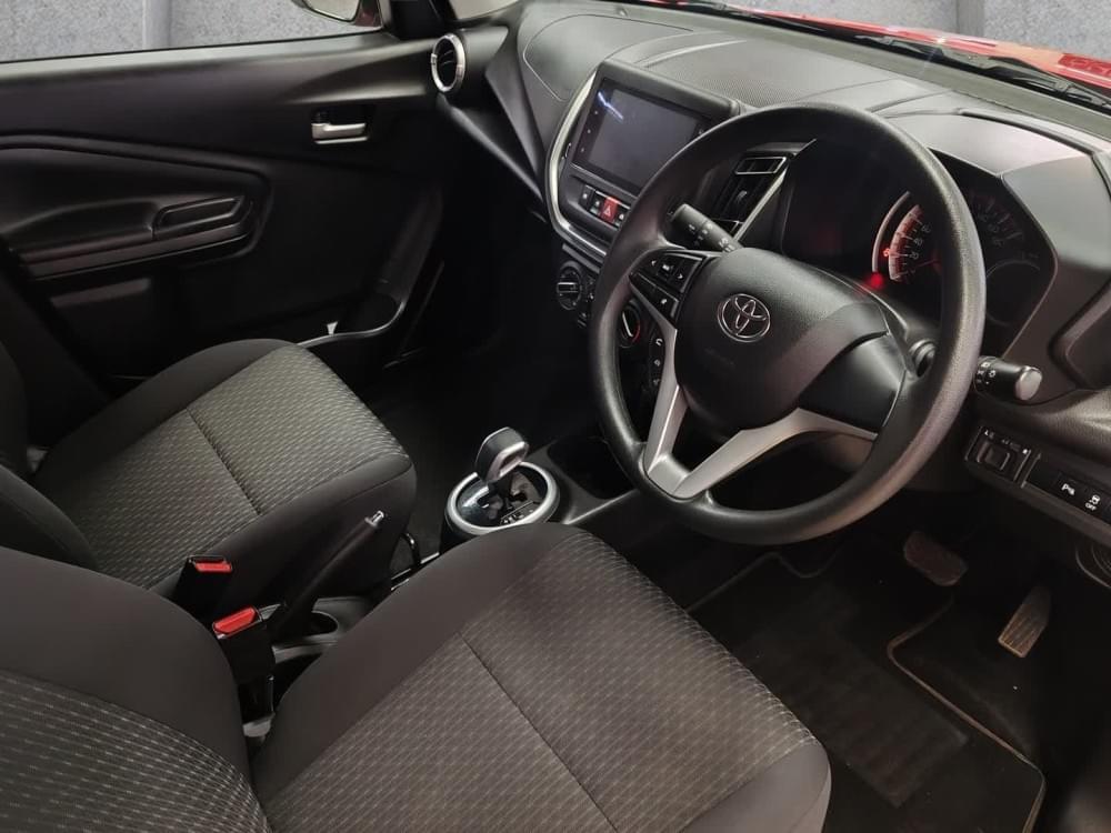 Toyota Vitz 1.0 Xr Amt