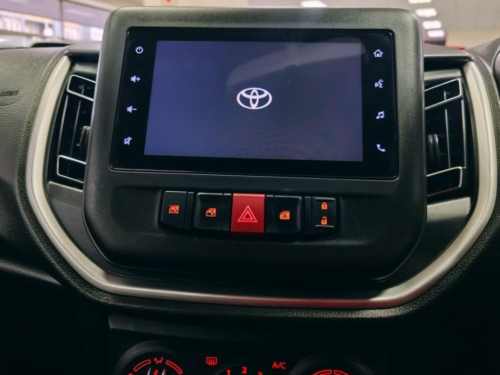 Toyota Vitz 1.0 Xr