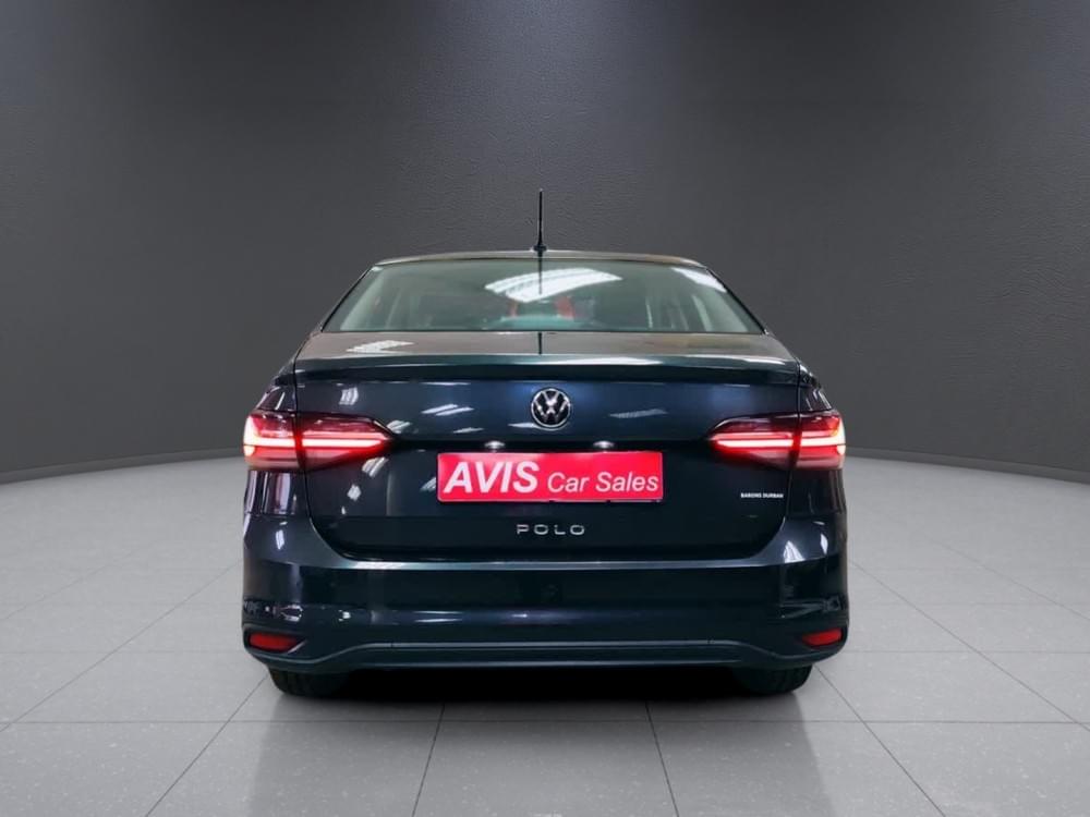 Volkswagen Polo Sedan 1.6 Base
