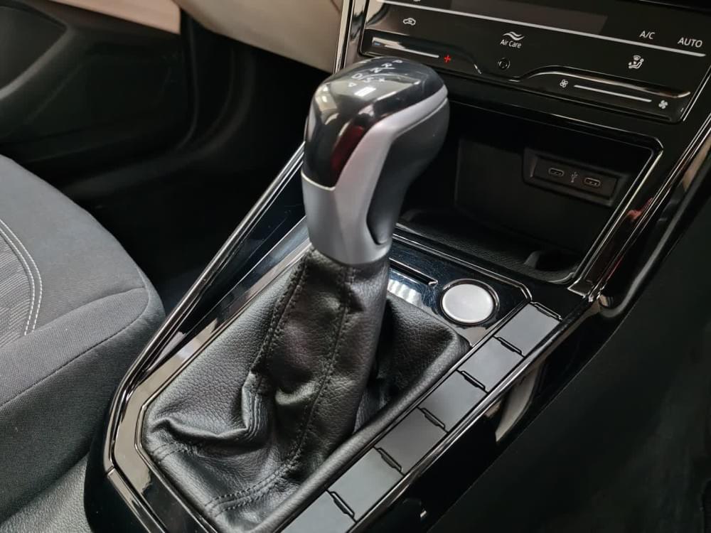 Volkswagen Polo Sedan 1.6 Tiptronic