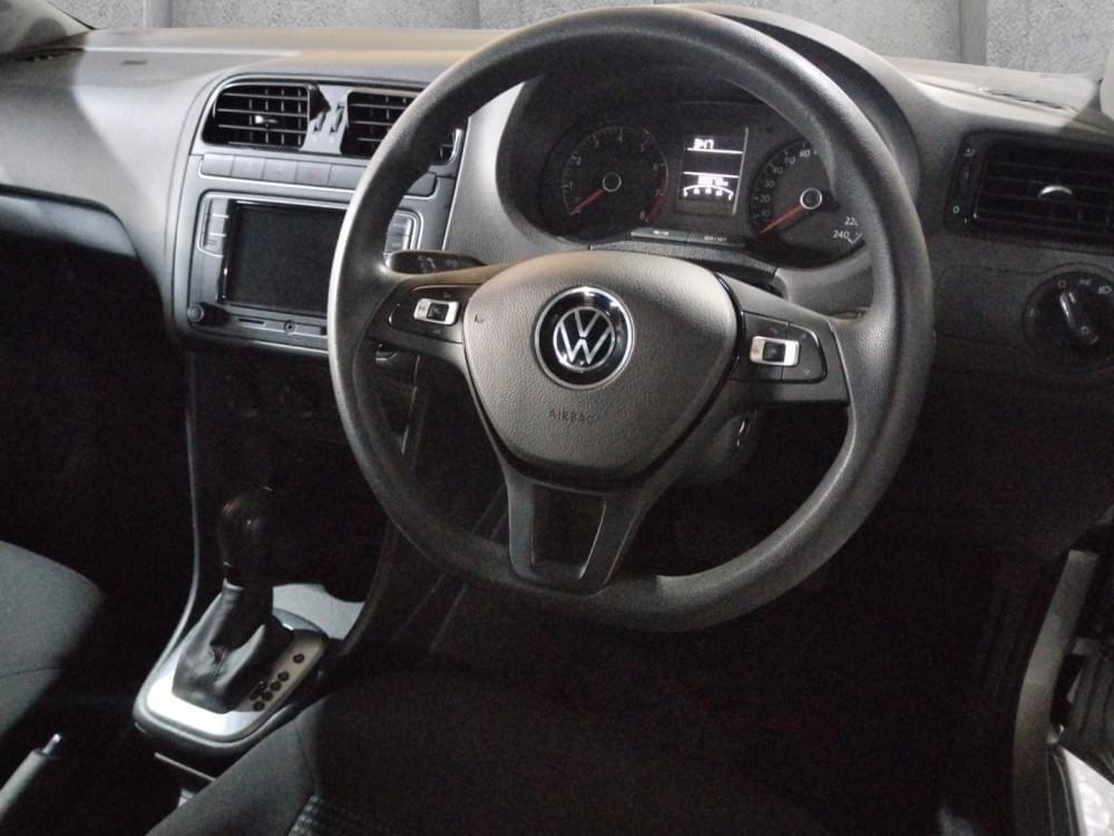 Volkswagen Polo Vivo Hatch 1.6 Comfortline Tiptronic