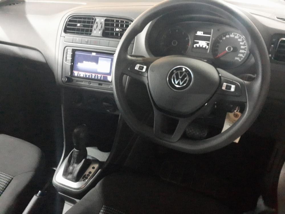 Volkswagen Polo Vivo Hatch 1.6 Comfortline Tiptronic