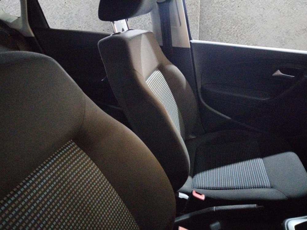 Volkswagen Polo Vivo Hatch 1.6 Comfortline Tiptronic