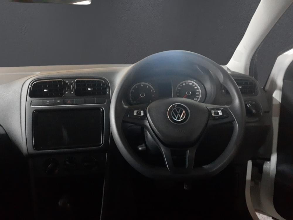Volkswagen N/A 1.6 Life Tipt