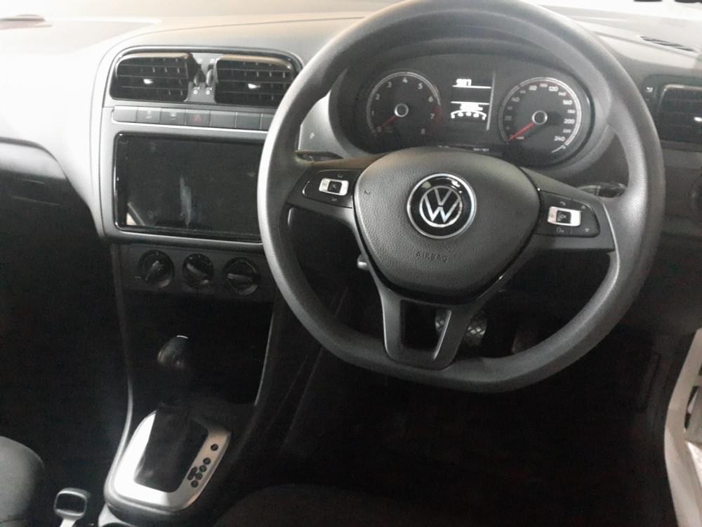 Volkswagen N/A 1.6 Life Tipt
