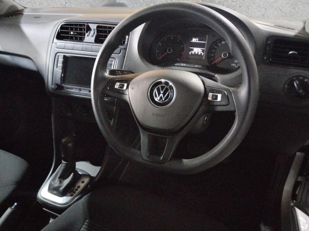Volkswagen Polo Vivo Hatch 1.6 Comfortline Tiptronic