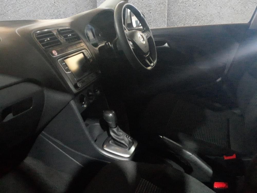 Volkswagen Polo Vivo Hatch 1.6 Comfortline Tiptronic