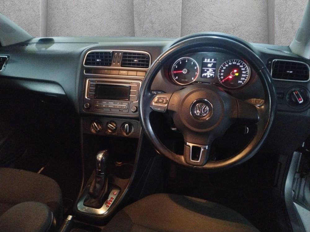 Volkswagen Polo 1.6 Comfortline Tiptronic