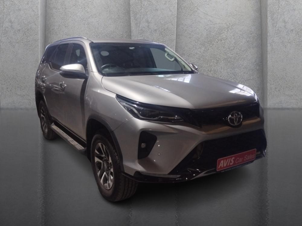 Toyota Fortuner 2.4 Gd-6 Rb At