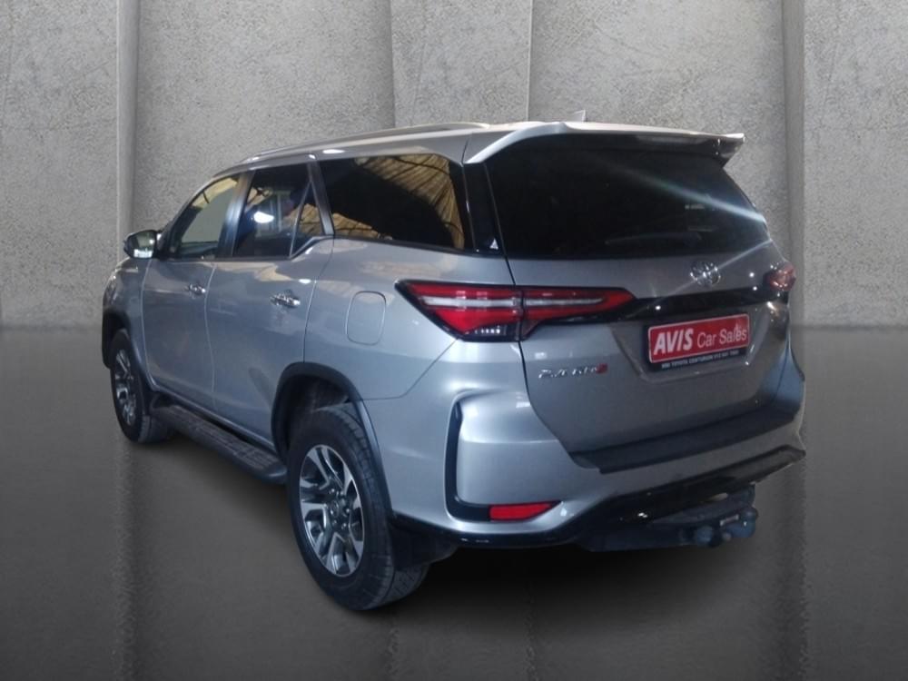 Toyota Fortuner 2.4 Gd-6 Rb At
