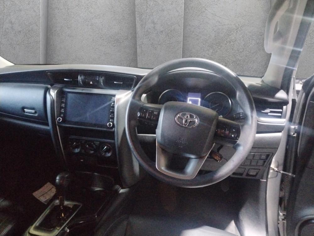 Toyota Fortuner 2.4 Gd-6 Rb At