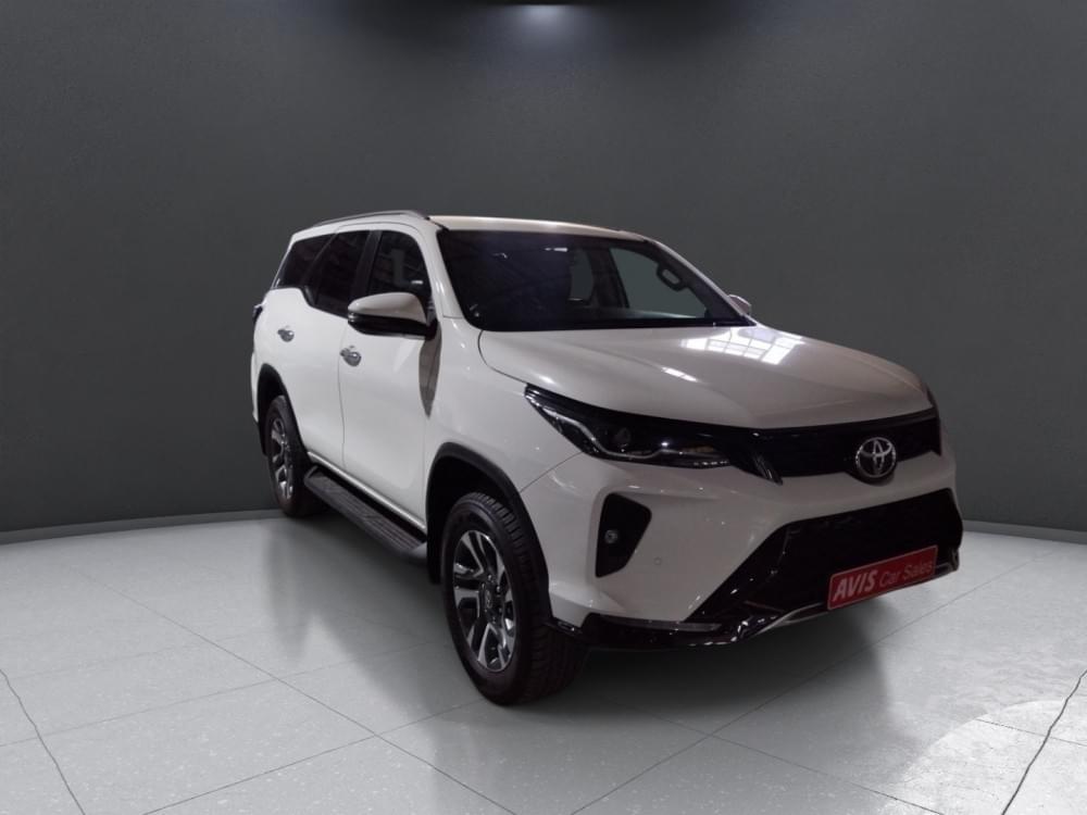 Toyota Fortuner 2.4 Gd-6 Rb At