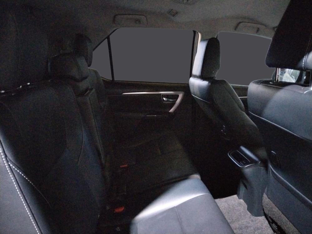 Toyota Fortuner 2.4 Gd-6 Rb At