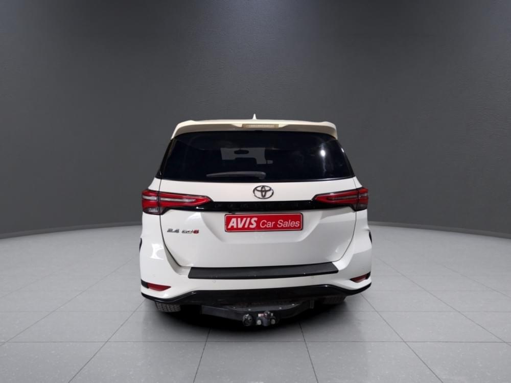 Toyota Fortuner 2.4 Gd-6 Rb 6At