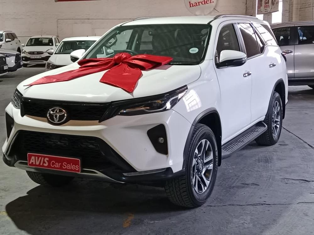 Toyota Fortuner 2.4 Gd-6 At