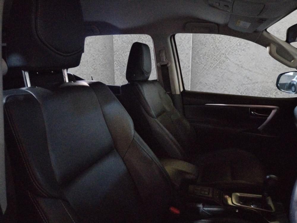 Toyota Fortuner 2.4 Gd-6 Rb At