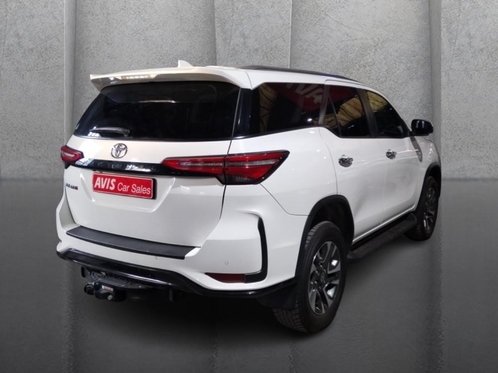 Toyota Fortuner 2.4 Gd-6 Rb At