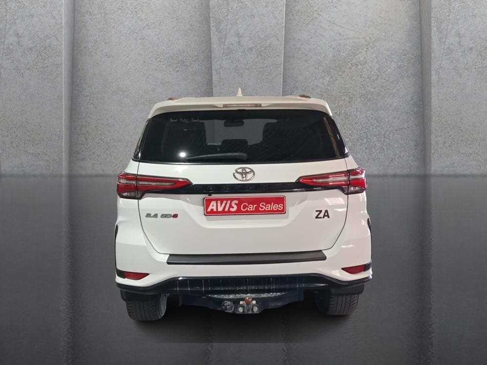 Toyota Fortuner 2.4 Gd-6 At