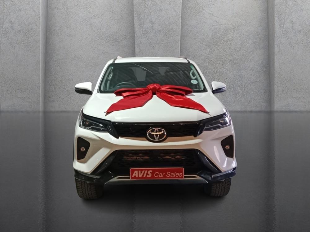 Toyota Fortuner 2.4 Gd-6 Rb At