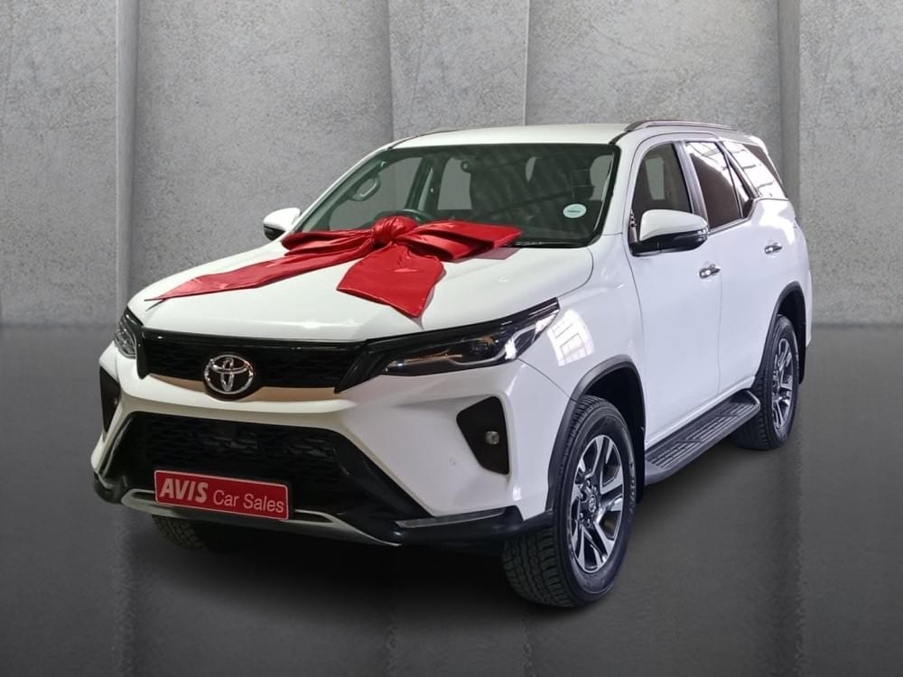 Toyota Fortuner 2.4 Gd-6 Rb At