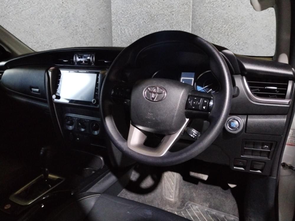 Toyota Fortuner 2.4 Gd-6 Rb 6At