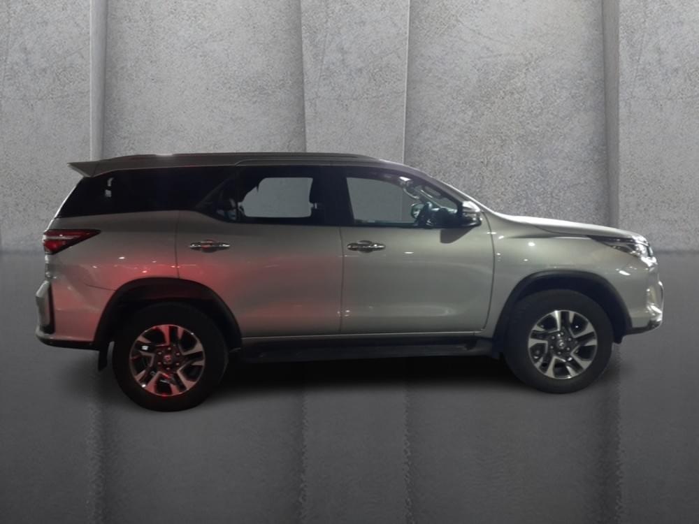 Toyota Fortuner 2.4 Gd-6 Rb 6At