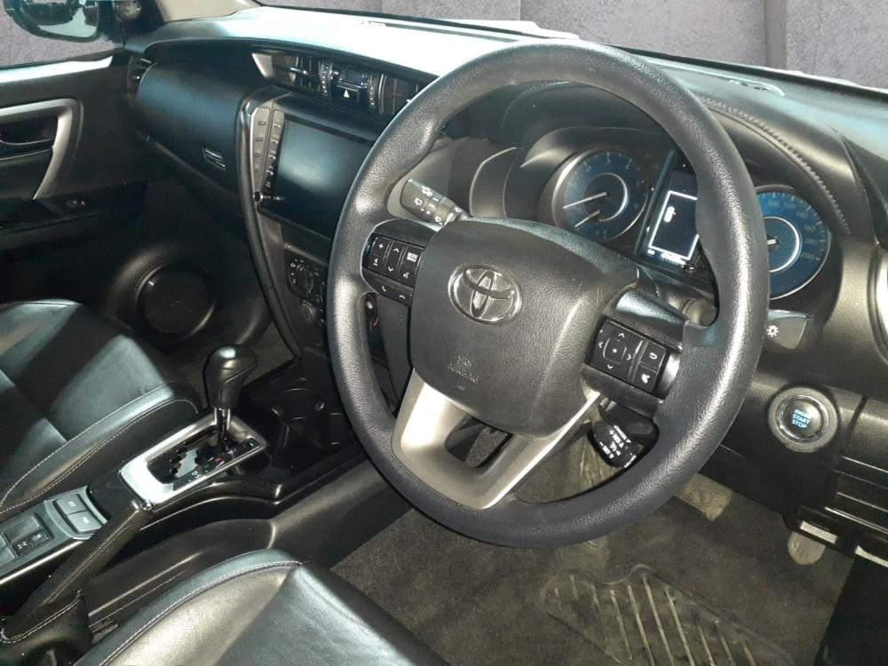 Toyota Fortuner 2.4 Gd-6 Rb 6At