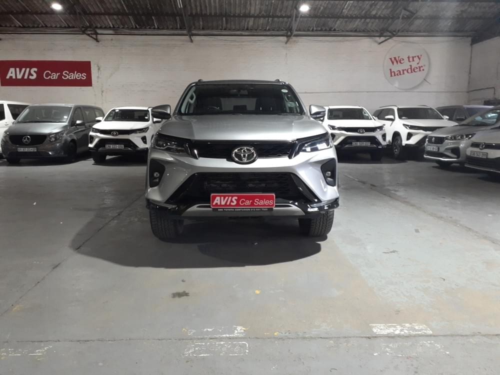 Toyota Fortuner 2.4 Gd-6 Rb 6At